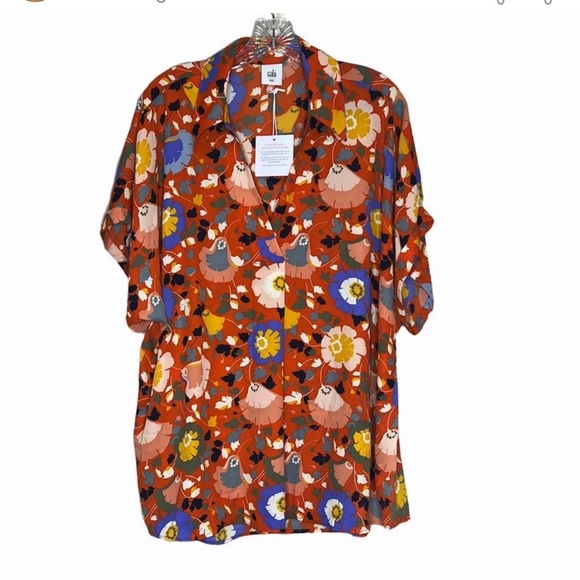 CAbi Tops - NWT Cabi Floral Short Sleeve Blouse XXL